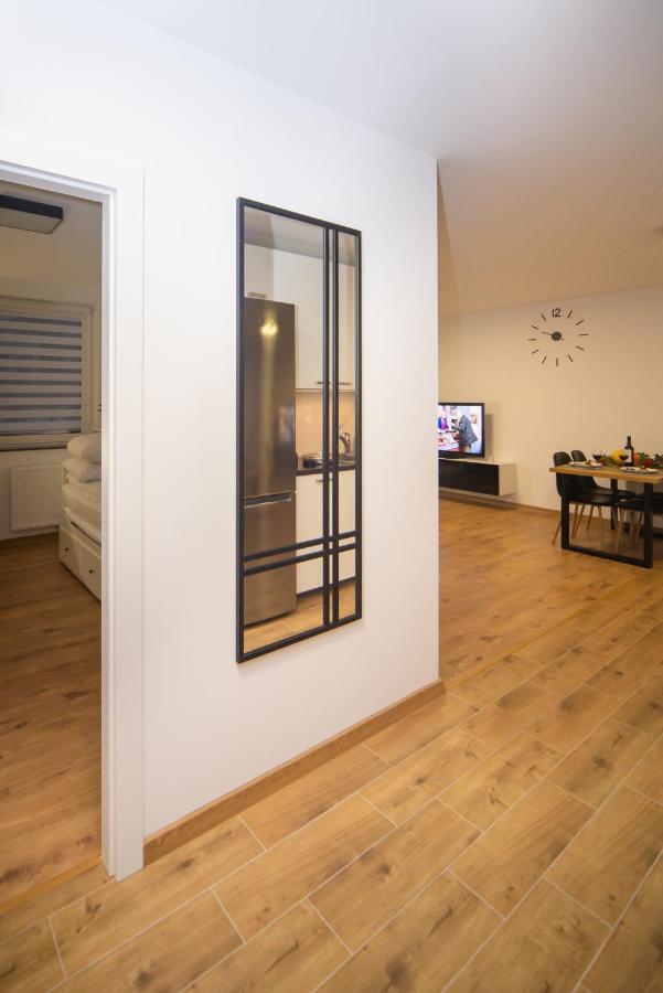 Maya'S Flats & Resorts 49 - Spacious 3 Rooms Apartment In Szafarnia Gdaňsk Exteriér fotografie