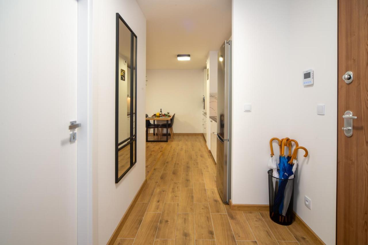 Maya'S Flats & Resorts 49 - Spacious 3 Rooms Apartment In Szafarnia Gdaňsk Exteriér fotografie
